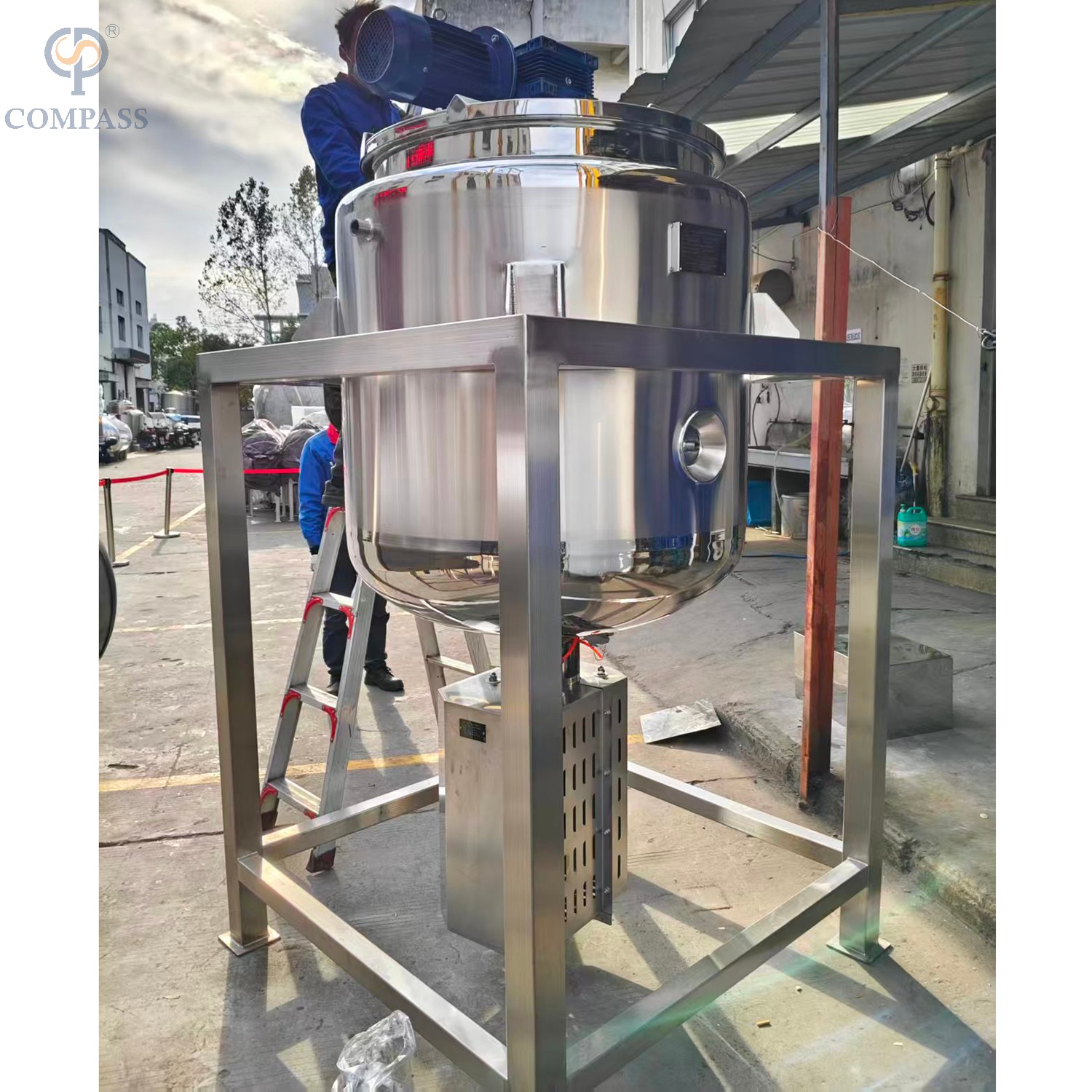 INSIDE AND OUTSIDE MIRROR POLISH SS304 NO PRESSURE 500L STEAM JACKETED MIXING TANK WITH INSULATION LAYER