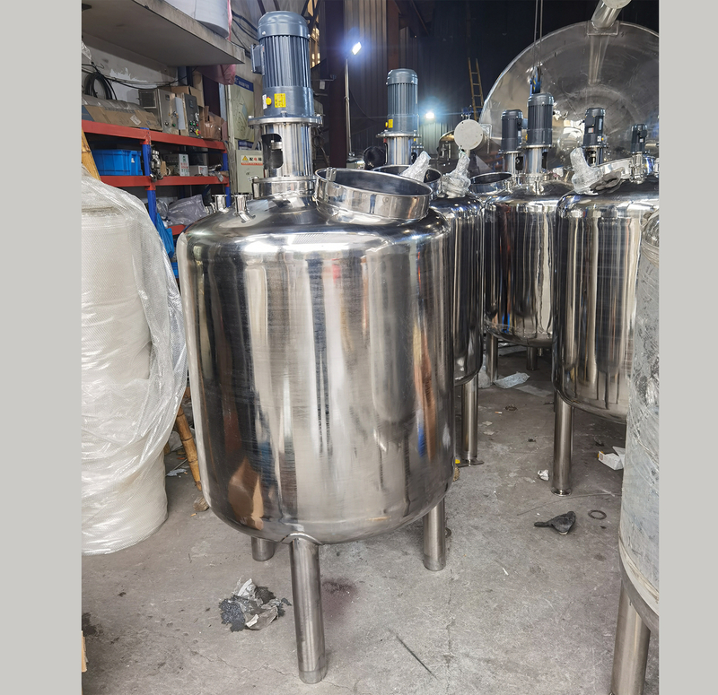 Stainless Steel Sanitary Jacket Mixing Tank with Top Agitator