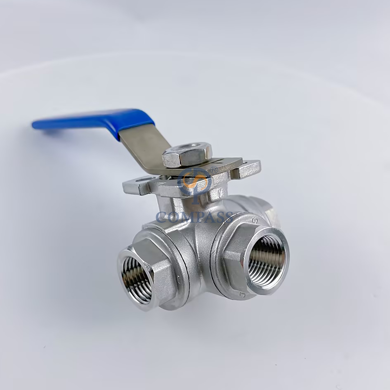 Industrial Grade T Port NPT Female Thread PN16 SS304 DN15 Ball Valve