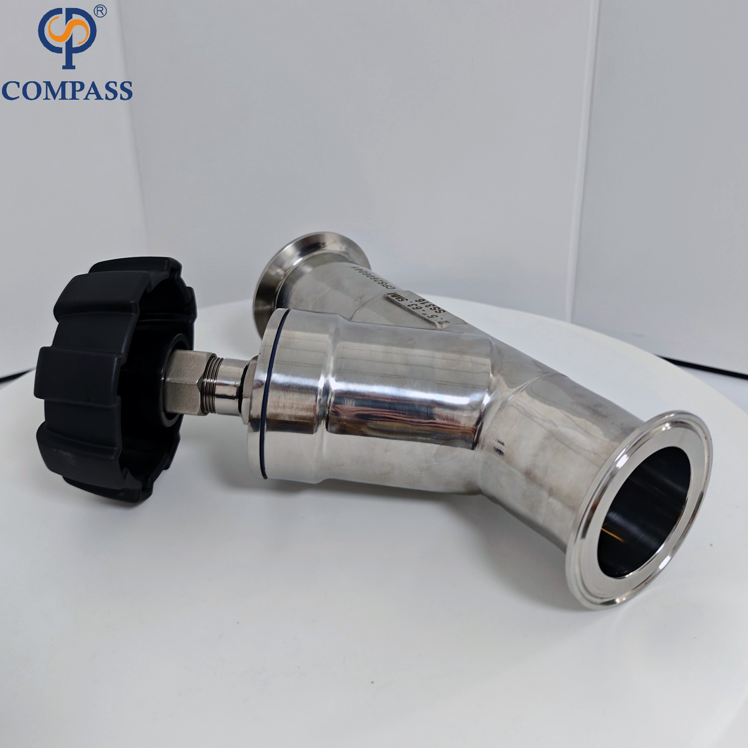 Tri Clamping End Mirror Polished TC77.5MM SS316L 63.5MM Manual Angle Seat Valve