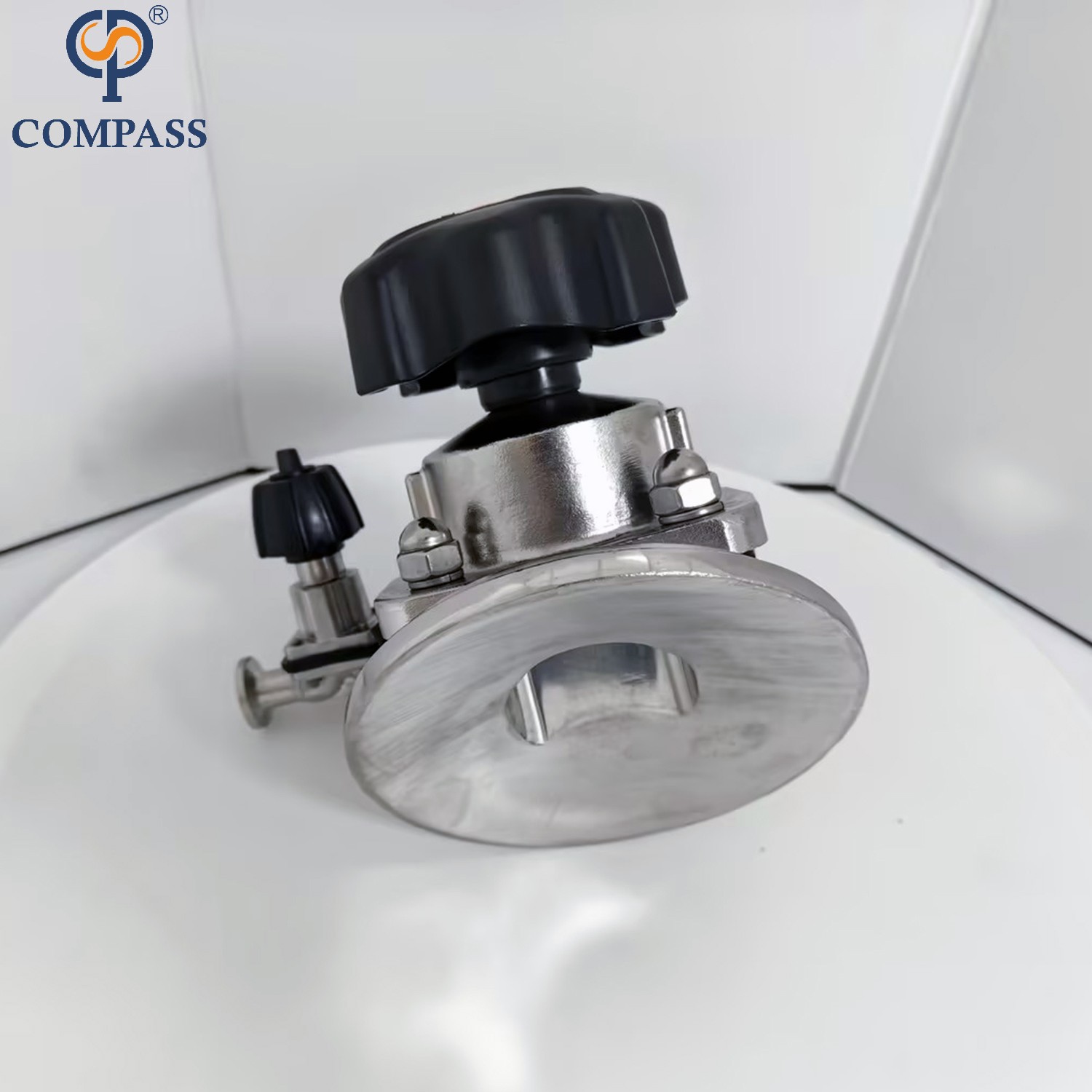 Sanitary Stainless Steel Control Valve 1.5inch SS316L SMS Manual Clamp Tank Bottom Diaphragm Valve with EPDM and PTFE Diaphragm