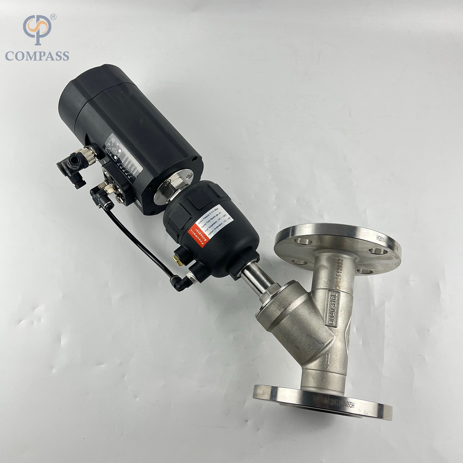 PLASTIC PNEUMATIC FLANGE ANGLE SEAT VALVE WITHCONTROL HEAD